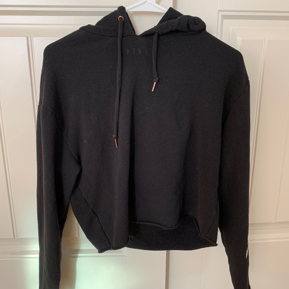 Women’s cropped VS pink hoodie